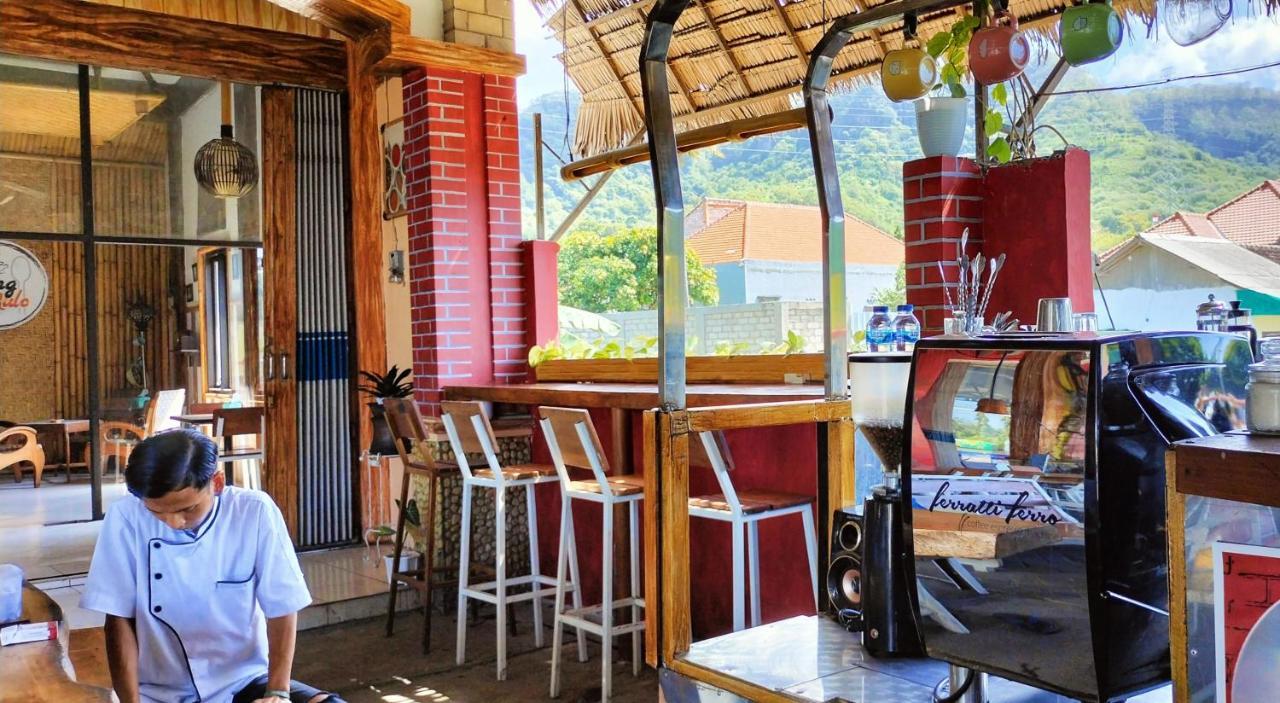 Latansa Homestay Баньюванги Экстерьер фото